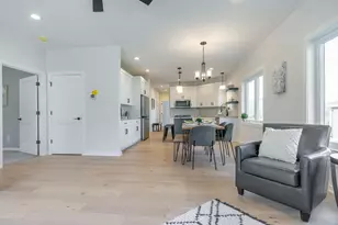 117 Ashberry Ln, Stoughton, WI 53589 - Photo 7