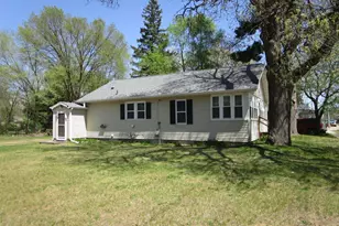 454 Center St, Adams, WI 53910 - Photo 7