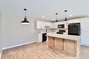 2241 S Haborn Dr, Beloit, WI 53511 - Photo 5