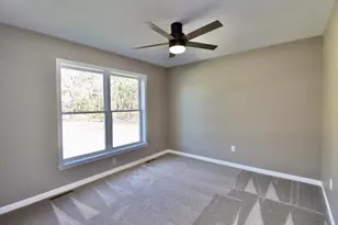 2241 S Haborn Dr, Beloit, WI 53511 - Photo 13