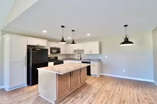 2243 S Haborn Dr, Beloit, WI 53511 - Photo 5