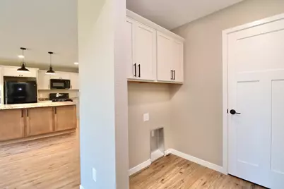 2243 S Haborn Drive, Beloit, WI 53511 - Photo 9