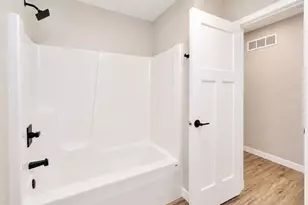 2243 S Haborn Dr, Beloit, WI 53511 - Photo 15