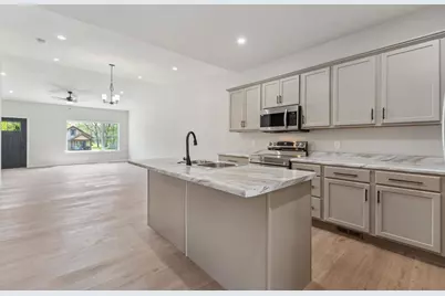 206 S Dewey Avenue, Reedsburg, WI 53959 - Photo 15