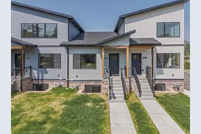 206 S Dewey Avenue, Reedsburg, WI 53959 - Photo 1