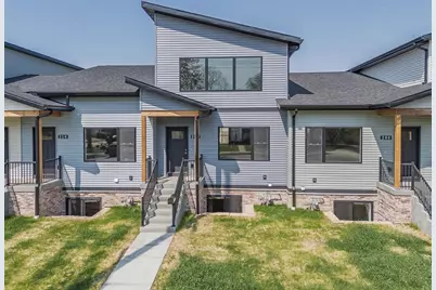 212 S Dewey Avenue, Reedsburg, WI 53959 - Photo 1