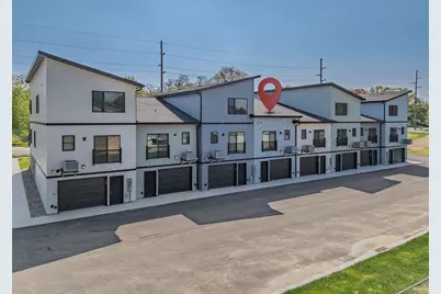 216 S Dewey Avenue, Reedsburg, WI 53959 - Photo 3