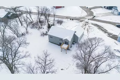 299 Teri Lee Lane, Orfordville, WI 53576 - Photo 5