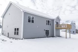 299 Teri Lee Ln, Orfordville, WI 53576 - Photo 7