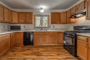 N10368 Queens Way, Necedah, WI 54646 - Photo 9