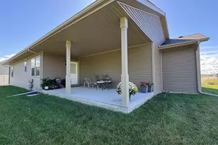 405 Carolina St, Belleville, WI 53508 - Photo 15