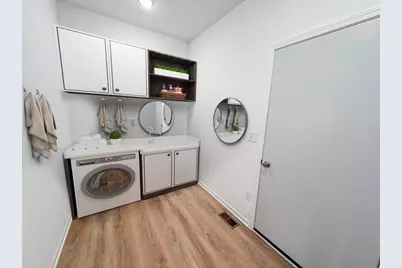 405 Carolina Street, Belleville, WI 53508 - Photo 13