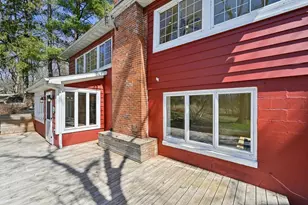 149 Oakwood Ave, Edgerton, WI 53534 - Photo 7