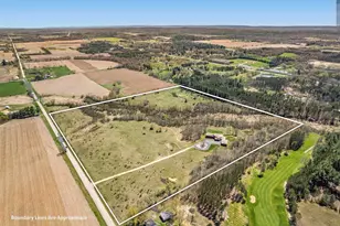 E7521 N Reedsburg Rd, Reedsburg, WI 53959 - Photo 3