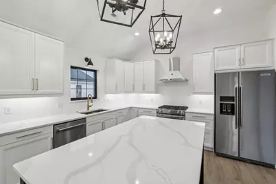 314 Willow Street, Pardeeville, WI 53954 - Photo 3