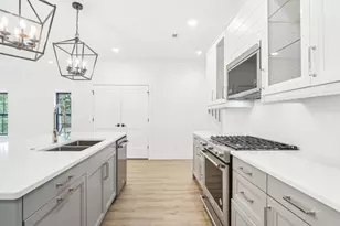 304 Willow St, Pardeeville, WI 53954 - Photo 5