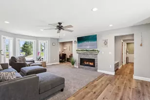 911 Fawn Ct, Wisconsin Dells, WI 53965 - Photo 27