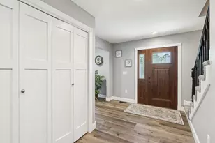 911 Fawn Ct, Wisconsin Dells, WI 53965 - Photo 7