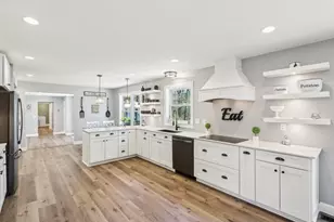 911 Fawn Ct, Wisconsin Dells, WI 53965 - Photo 21