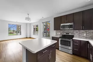 2811 No Oaks Ridge, Fitchburg, WI 53711 - Photo 5