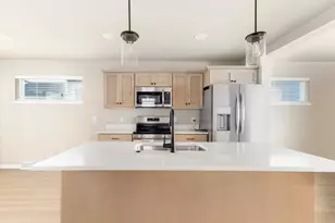 815 Indigo Ln, Waunakee, WI 53597 - Photo 5