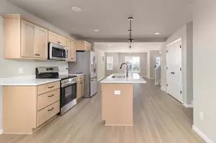 815 Indigo Ln, Waunakee, WI 53597 - Photo 7