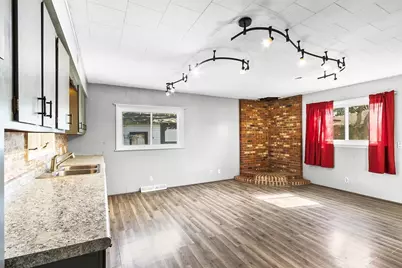 412 W Chestnut Street, Pardeeville, WI 53954 - Photo 7