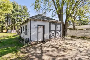 412 W Chestnut St, Pardeeville, WI 53954 - Photo 35