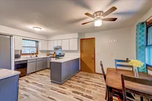 864 Suellen Ln, Portage, WI 53901 - Photo 13