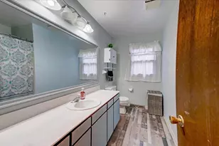 864 Suellen Ln, Portage, WI 53901 - Photo 25