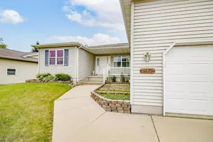 1229 W Bloomingfield Dr, Whitewater, WI 53190 - Photo 1