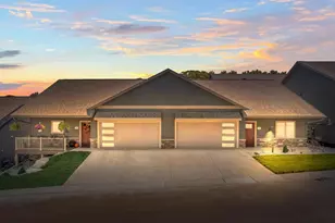 28 Sienna Hills Cir, Mount Horeb, WI 53572 - Photo 3