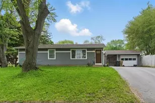 5 Daffodil Ln, Madison, WI 53714 - Photo 1