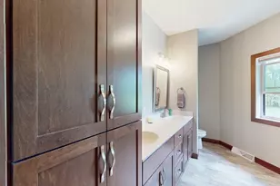 W10559 Hickory Point Rd, Beaver Dam, WI 53916 - Photo 25