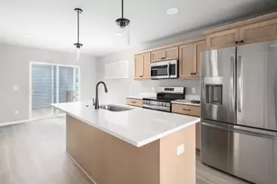 9155 Honey Harvest Ln, Verona, WI 53593 - Photo 5