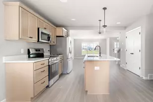 9155 Honey Harvest Ln, Verona, WI 53593 - Photo 7