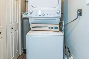 33 Abbey Villa Cir, Fontana, WI 53125 - Photo 15