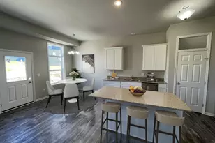 831 Sarah St, Belleville, WI 53508 - Photo 5