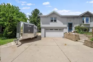 917 Wheelock Ave, Hartford, WI 53027 - Photo 35