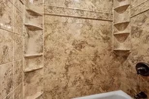 917 Wheelock Ave, Hartford, WI 53027 - Photo 23