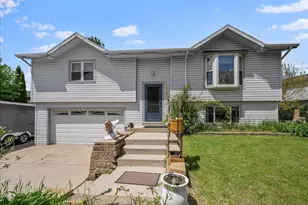 917 Wheelock Ave, Hartford, WI 53027 - Photo 3