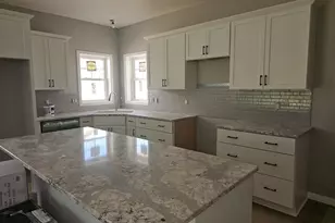 3711 Newcastle Dr, Janesville, WI 53546 - Photo 3