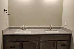 3711 Newcastle Dr, Janesville, WI 53546 - Photo 9