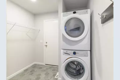 6501 Prairie Wood Drive, Mcfarland, WI 53558 - Photo 7