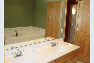 10 Vienna Circle, Madison, WI 53718 - Photo 13