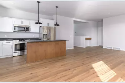 1157 Hickory Hills Drive, Sun Prairie, WI 53590 - Photo 7