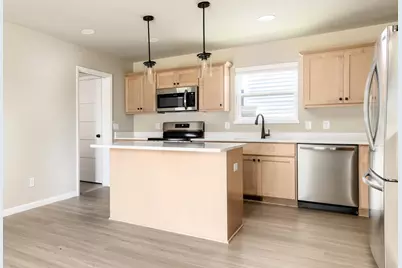 811 Indigo Lane, Waunakee, WI 53597 - Photo 5