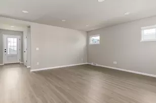 811 Indigo Ln, Waunakee, WI 53597 - Photo 3