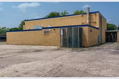 1033 Woodward Avenue, Beloit, WI 53511 - Photo 9