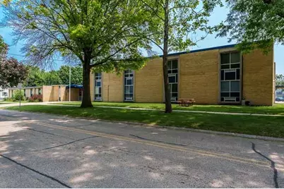 1033 Woodward Avenue, Beloit, WI 53511 - Photo 3